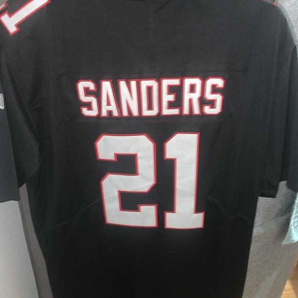 Jerseys - Picture 5 of 6